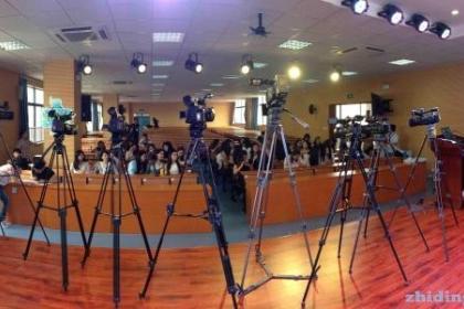 以鏡頭定格高光時(shí)刻——專業(yè)團(tuán)隊(duì)，為天津企業(yè)年會定制專屬影像服務(wù)